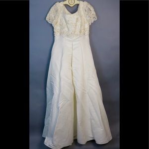 Wedding dress forever yours size 14